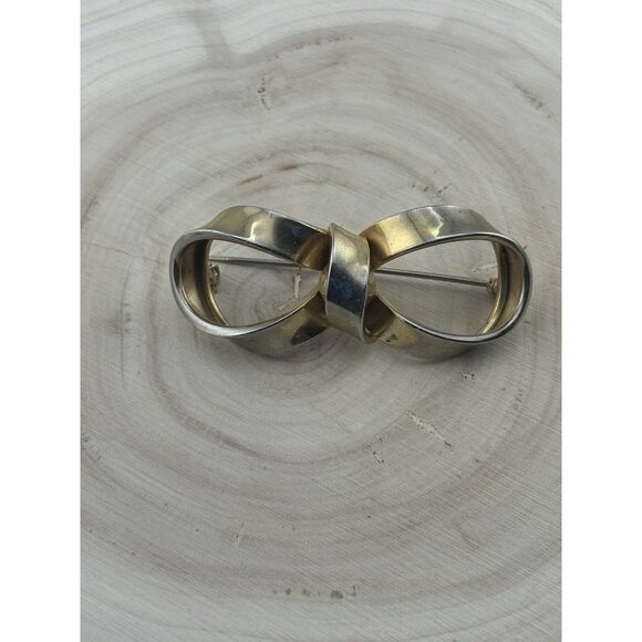 Vintage Bow/Ribbon Gold Tone Pin Brooche - Picture 1 of 3